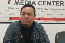 Serangan Fajar Caleg...