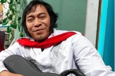 Uhuuy.. Suara Komeng...