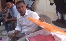 Caleg di Bangkalan Laporkan...
