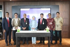 Umumkan Perubahan, Ini...
