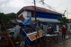 Angin Puting Beliung...
