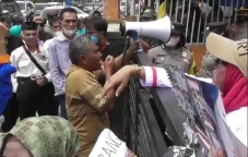 Banyak Kecurangan, Relawan...