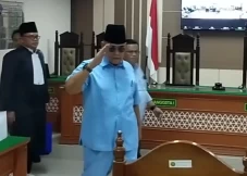 Panji Gumilang Dituntut...
