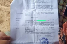 Heboh Kades Arogan di...