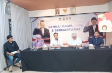Tom Lembong Kritik Pembahasan...