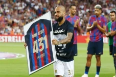 Dani Alves Masuk Penjara,...