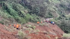 Longsor Terjang Luwu...
