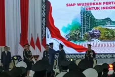Prabowo Terima Pangkat...