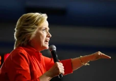 Standar Ganda Hillary...