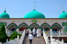 Khotbah Jumat: Menaati...