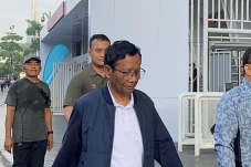 Setuju Ambang Batas...