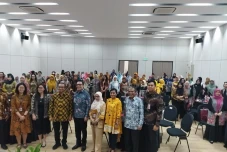 Ratusan Ibu-ibu Antusias...