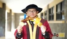 Sosok Raden Farhan,...