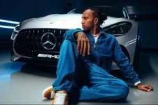 Lewis Hamilton Miliki...
