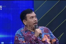 Timnas AMIN Ajukan Hak...