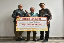 Pensiunan di Tangerang...