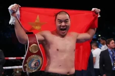 Zhang Zhilei Kalahkan...