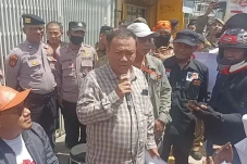 KPU Depok Cermati Protes...