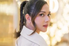 Jessica Mila Mulai Over...