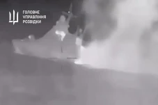 Drone Laut Ukraina Tenggelamkan...