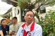 Bertemu Megawati, Mahfud...