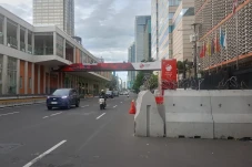 Peringati Hari Perempuan...