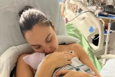 Gal Gadot Melahirkan...