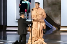 Geger John Cena Tampil...