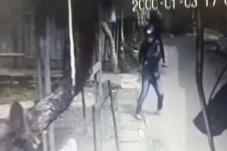 Kepergok Pemilik Motor,...