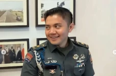 Jabat Wadanyonif Para...
