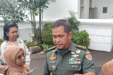 Mayor Teddy Jadi Wadanyonif...