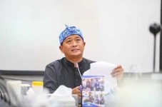 Sekda Bandung Irit Bicara...