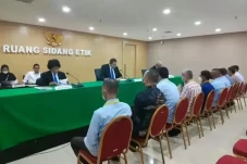 Sidang Putusan Etik...