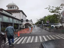 Meski Banjir Mulai Surut,...