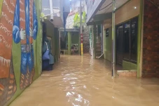 12 Jam Lebih Banjir...