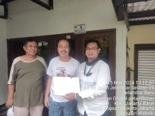 Petugas Kelurahan Jelambar...