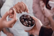 Doa Makan Kurma untuk...