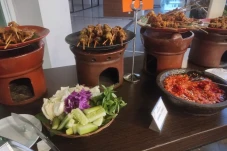 Meriahkan Ramadan, Hotel...