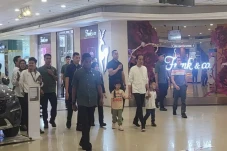 Akhir Pekan, Presiden...