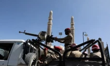 Houthi Pilih Kerja Sama...