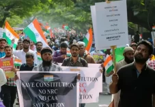 UU Anti-Muslim: Orang...