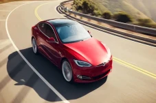 Nilai Jual Mobil Tesla...