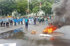 Kecewa dengan Pemerintah,...