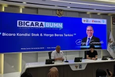 Stok Beras Ada Banyak...