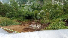 Ngeri! Kios Tambal Ban...