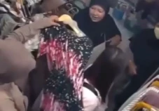 Terekam CCTV, Komplotan...