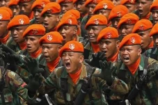 Perwira Tinggi yang...