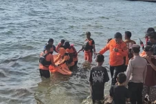4 Korban Kapal Terbalik...