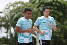Asnawi Mangkualam Titip...