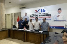 Waketum Perindo Desak...